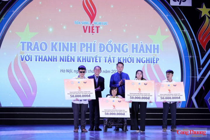 4 dự án khởi nghiệp xuất sắc nhất của 4 thanh niên khuyết tật được nhận gói hỗ trợ.