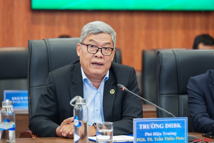 PGS.TS Trần Thiên Phúc, Phó Hiệu trưởng Trường Đại học Bách khoa - Đại học Quốc gia TP. Hồ Chí Minh đánh giá cao giá trị mà chương trình đào tạo “Đường sắt tốc độ cao - Đường sắt đô thị” mang lại.