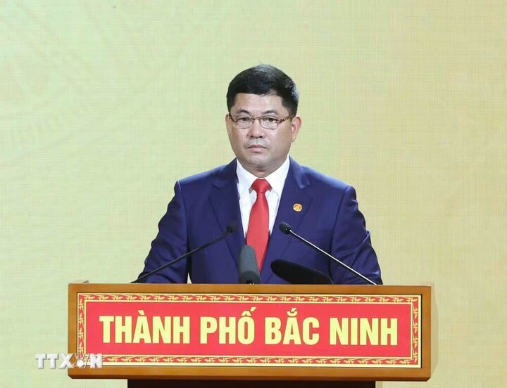 Đồng chí Nguyễn Hồng Thái, Ủy viên Trung ương Đảng, Bí thư Thành ủy Bắc Ninh phát biểu. (Ảnh: Thống Nhất/TTXVN)