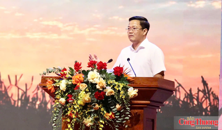 Chủ tịch UBND tỉnh Quảng Ngãi Nguyễn Đức Tâm phát biểu tại chương trình