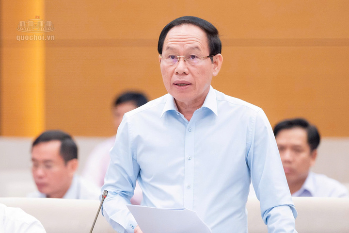 Phó Thủ tướng Chính phủ Lê Tiến Châu cho biết, Thủ tướng và Phó Thủ tướng Chính phủ đã họp với Bộ Giáo dục và Đào tạo và các bộ, ngành có liên quan để đảm bảo giải quyết dứt điểm trước 25/9/2026. Ảnh: Vũ Hiếu