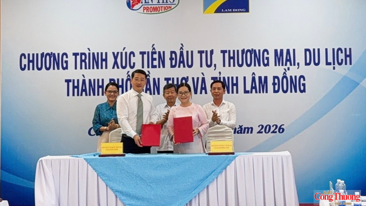 Đại diện Trung tâm Xúc tiến Đầu tư - Thương mại và Du lịch TP. Cần Thơ và tỉnh Lâm Đồng ký kết Biên bản ghi nhớ hợp tác, mở rộng kết nối đầu tư, thương mại và du lịch.