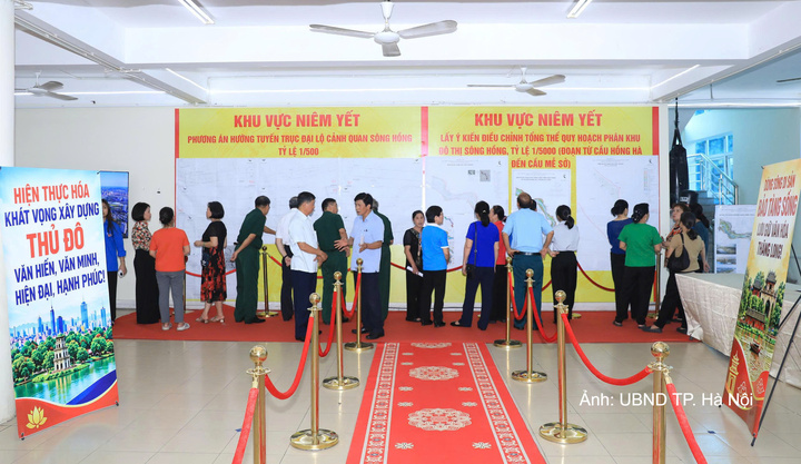 Hồ sơ quy hoạch được niêm yết công khai để người dân nghiên cứu, đóng góp ý kiến.