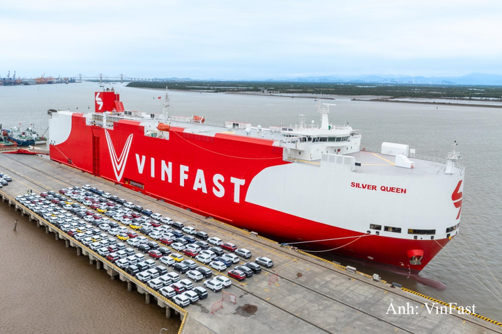 VinFast xuất khẩu 2.500 ô tô điện tới Indonesia.
