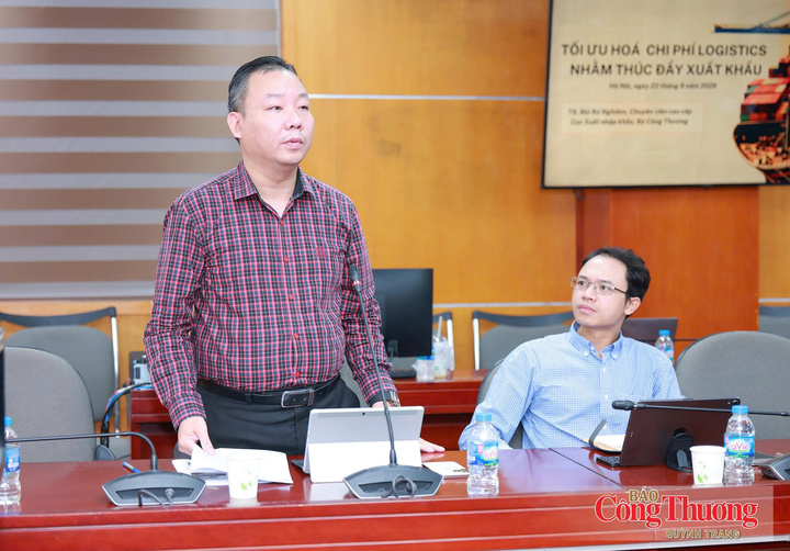 Ông Bùi Bá Nghiêm phát biểu tại hội nghị