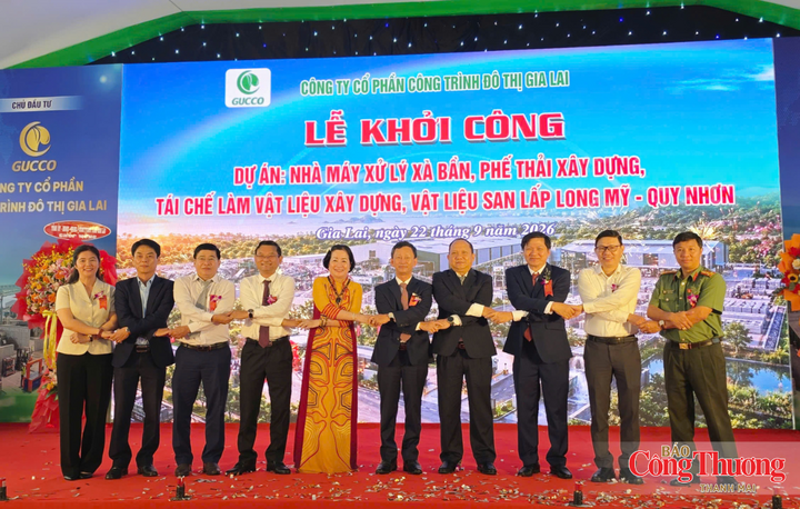 Các đại biểu chụp ảnh chung.