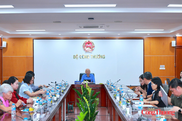 Hội nghị Trao đổi giải pháp giảm chi phí logistics nhằm thúc đẩy xuất khẩu