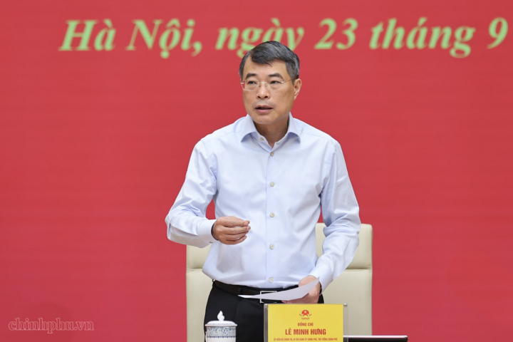 Đồng chí Lê Minh Hưng cho biết, thời gian qua, công tác lãnh đạo, chỉ đạo, điều hành phát triển kinh tế xã - hội, bảo đảm quốc phòng - an ninh và các lĩnh vực đã đạt những kết quả tích cực - Ảnh: chinhphu.vn/Nhật Bắc