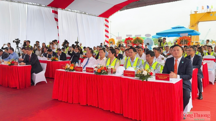Quang cảnh tại buổi lễ.