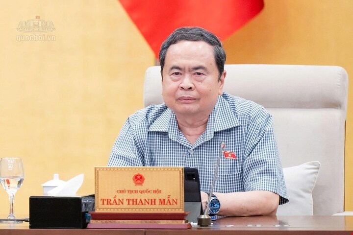 Chủ tịch Quốc hội Trần Thanh Mẫn phát biểu cho ý kiến hoàn thiện dự án Luật. Ảnh: Vũ Hiếu