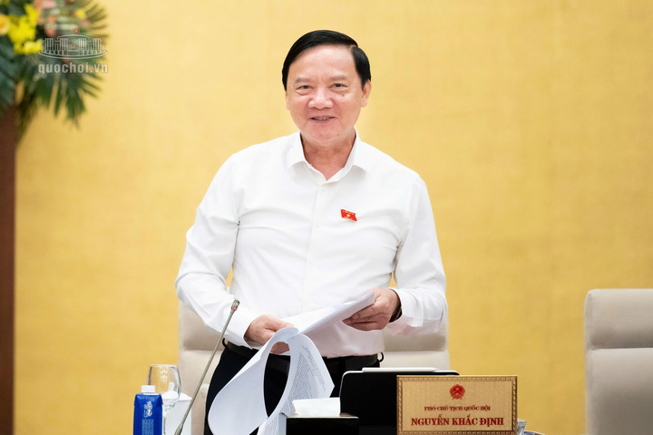 Phó Chủ tịch Quốc hội Nguyễn Khắc Định cho ý kiến hoàn thiện dự án Luật. Ảnh: Vũ Hiếu