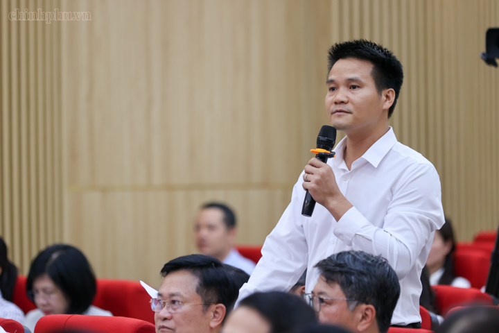 Thủ tướng: Sửa đồng bộ các luật nhằm không để giá đất tăng cao và bảo đảm chỗ ở cho người dân - 5