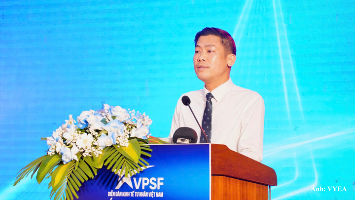 Ông Nguyễn Như Kiên - Phó Chủ tịch Hội Doanh nhân trẻ Việt Nam phát biểu tại diễn đàn.