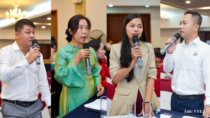 Các doanh nghiệp trao đổi tại phiên đối thoại.