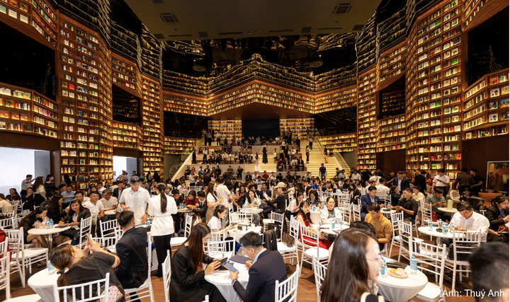 Gallery là điểm nhấn, điểm đến check-in thu hút nhiều người đến thăm quan trong những ngày gần đây.