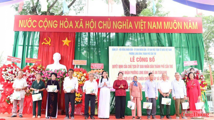 UBND phường Long Bình phối hợp Đảng ủy phường tổ chức Lễ công bố Quyết định công nhận phường Long Bình là xã An toàn khu.