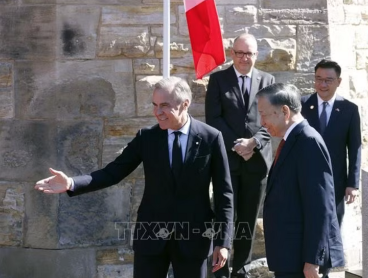 Thủ tướng Canada Mark Carney đón Tổng Bí thư, Chủ tịch nước Tô Lâm. Ảnh: Thống Nhất/TTXVN
