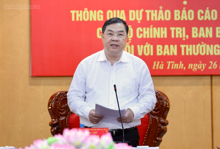 Đồng chí Phạm Gia Túc, Ủy viên Bộ Chính trị, Phó Thủ tướng Thường trực Chính phủ, Phó Trưởng ban Thường trực, Trưởng đoàn kiểm tra, giám sát số 233 chủ trì hội nghị - Ảnh: chinhphu.vn/Phương Nguyên