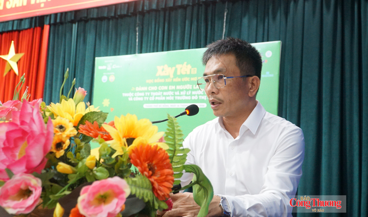 Ông Phan Thái Sơn, Quyền Trưởng Cơ quan đại diện Báo Nhân Dân tại miền Trung-Tây Nguyên phát biểu tại chương trình
