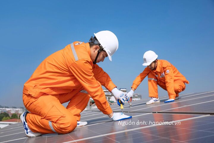 Phát triển điện mặt trời mái nhà nằm trong định hướng phát triển đô thị xanh của thành phố Hà Nội.