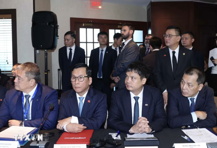 Các đại biểu tham dự Tọa đàm cấp cao doanh nghiệp Việt Nam-Canada. (Ảnh: Thống Nhất/TTXVN)