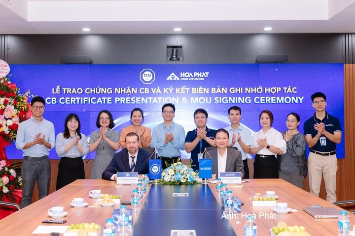 Lễ trao chứng nhận CB và ký biên bản ghi nhớ hợp tác giữa TÜV SÜD và Hoà Phát.