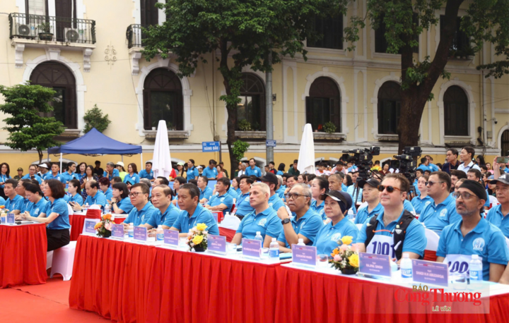 Các đại biểu tham dự