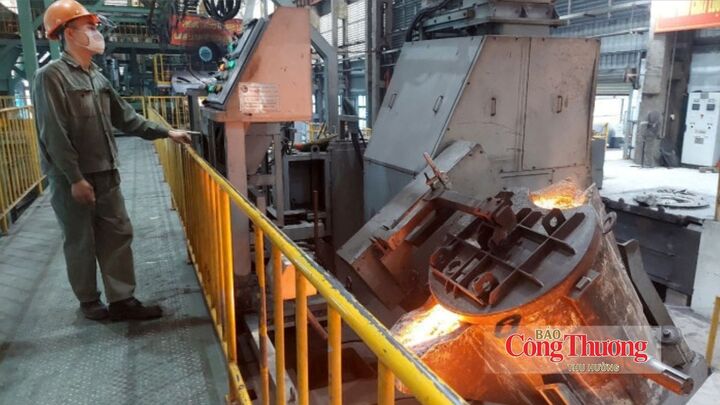 Dây chuyền đúc tại Công ty TNHH MTV Diesel Sông Công
