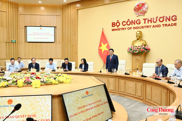 Toàn cảnh buổi lễ.