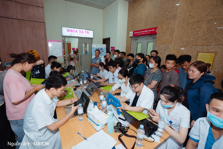 BHYT công là điểm tựa tài chính và sức khỏe toàn dân.