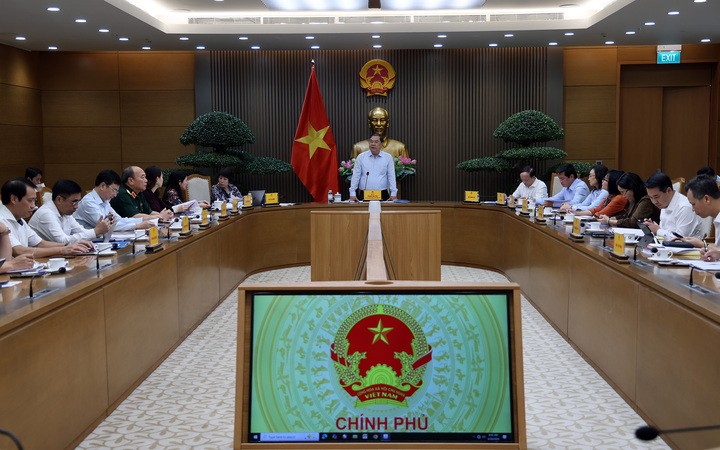 Phó Thủ tướng Thường trực Phạm Gia Túc yêu cầu việc nghiên cứu, áp dụng các cơ chế, chính sách, kể cả chính sách đặc thù, phải gắn phát triển kinh tế với bảo đảm quốc phòng, an ninh, quản lý biên giới và bảo vệ môi trường. Ảnh: chinhphu.vn/Phương Nguyên