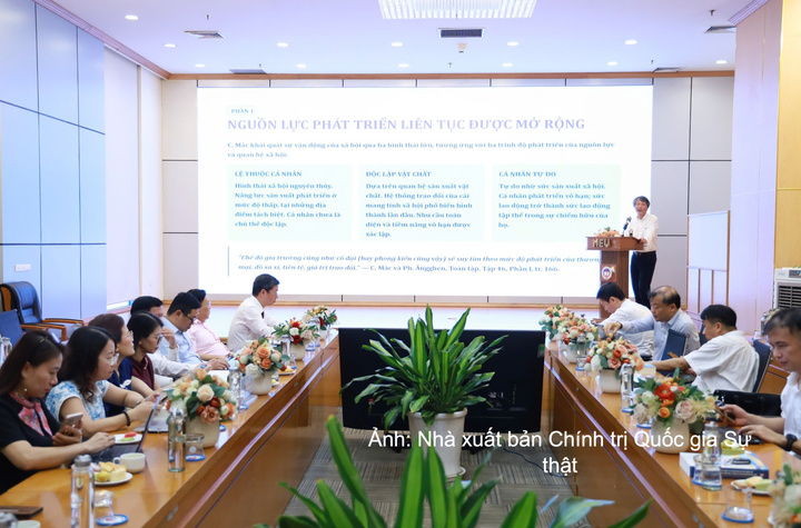 Hội thảo khoa học quốc gia “Khơi thông và sử dụng hiệu quả các nguồn lực cho phát triển kinh tế trong kỷ nguyên mới của Việt Nam”.