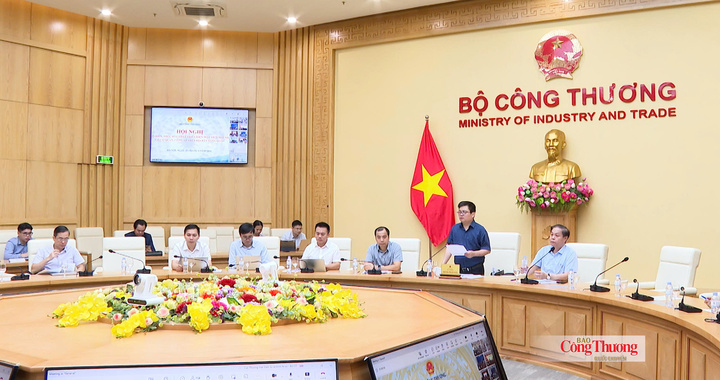 Hội nghị phổ biến, đẩy mạnh phát triển điện mặt trời mái nhà trên địa bàn toàn quốc diễn ra ngày 29/9.