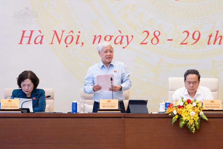 Phó Chủ tịch Thường trực Quốc hội Đỗ Văn Chiến phát biểu bế mạc hội nghị. Ảnh: Quochoi.vn