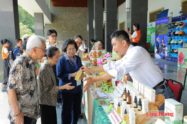 Hàng Việt Nam Chất lượng cao ngày càng được người tiêu dùng tin tưởng và lựa chọn.