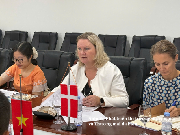 Đại sứ Lina Gandløse Hansen cho biết các doanh nghiệp Đan Mạch mong muốn tiếp tục mở rộng hoạt động đầu tư, kinh doanh lâu dài tại Việt Nam.