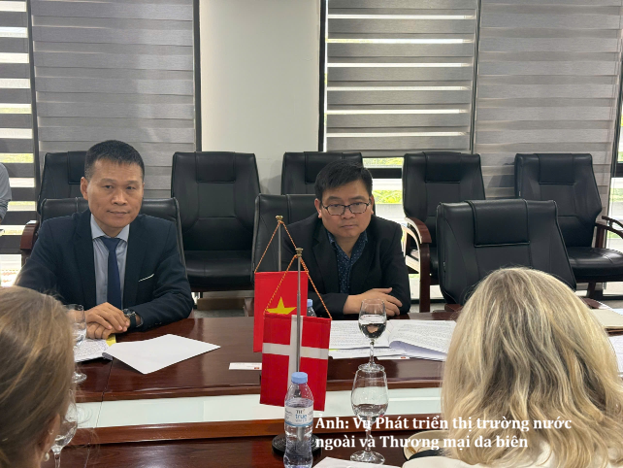 Thứ trưởng Bộ Công Thương Trương Thanh Hoài phát biểu tại buổi làm việc.
