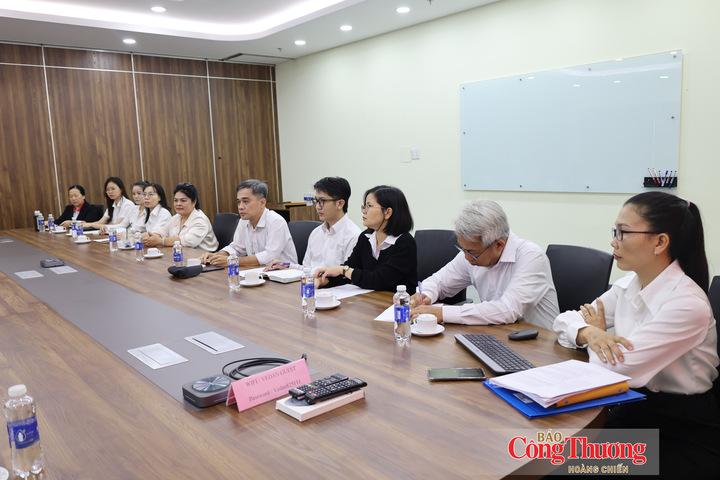 Đại diện lãnh đạo các đơn vị Công ty Vedan Việt Nam tại buổi làm việc.
