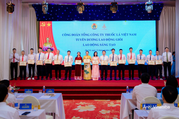 Công đoàn Tổng công ty Thuốc lá Việt Nam kỷ niệm 30 năm thành lập - 10