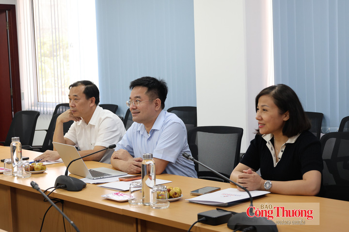 Đoàn công tác Giải thưởng Công nghiệp, Thương mại, Dịch vụ Việt Nam 2026 tại buổi làm việc với Công ty Nhiệt điện Phú Mỹ.