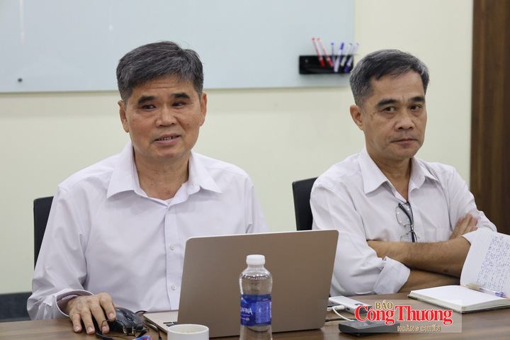 Ông Ko Chung Chih - Phó Tổng Giám đốc Công ty Vedan Việt Nam phát biểu tại buổi làm việc với Đoàn thẩm định.