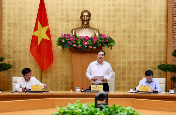 Phó Thủ tướng Thường trực Chính phủ Phạm Gia Túc, Trưởng Ban Chỉ đạo về giải quyết các vấn đề khó khăn, vướng mắc các dự án tồn đọng (Ban Chỉ đạo 751) chủ trì cuộc họp của Ban Chỉ đạo - Ảnh: chinhphu.vn/Phương Nguyên