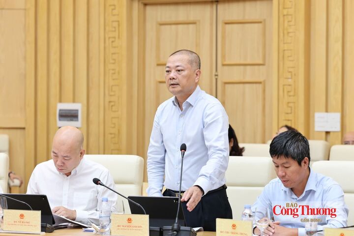 Cục trưởng Cục Xuất nhập Nguyễn Anh Sơn cho biết, thời gian qua, Cục đã chủ động làm việc với các hiệp hội ngành hàng, doanh nghiệp, bàn giải pháp kiểm soát vấn đề nhập siêu.
