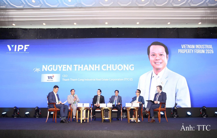 Ông Nguyễn Thành Chương - Tổng Giám đốc TTC IZ chia sẻ tại Diễn đàn về chiến lược phát triển KCN thế hệ mới.