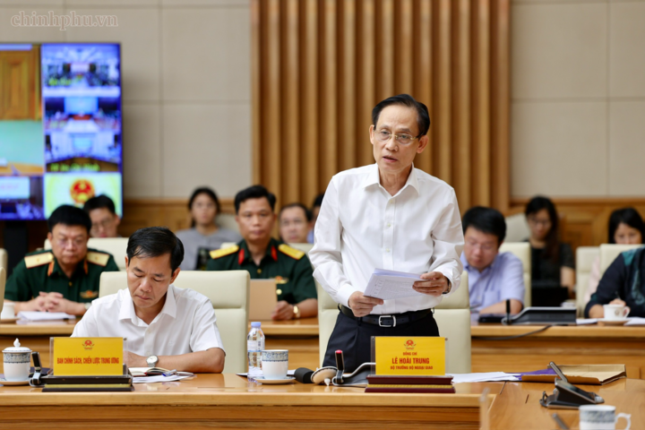 Bộ trưởng Bộ Ngoại giao Lê Hoài Trung phát biểu tại cuộc họp - Ảnh: chinhphu.vn/Phương Nguyên