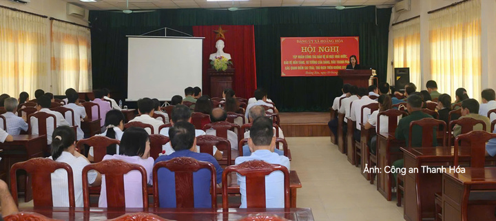 Ngày 10/7/2026, Công an xã Hoằng Hóa phối hợp với Phòng An ninh chính trị nội bộ, Công an tỉnh Thanh Hóa tổ chức Hội nghị tập huấn công tác bảo vệ bí mật Nhà nước và bảo vệ nền tảng tư tưởng của Đảng, đấu tranh phản bác các quan điểm sai trái, thù địch trên không gian mạng.