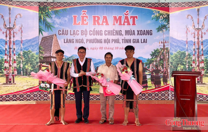 Ra mắt Câu lạc bộ Cồng chiêng, múa xoang làng Ngó.
