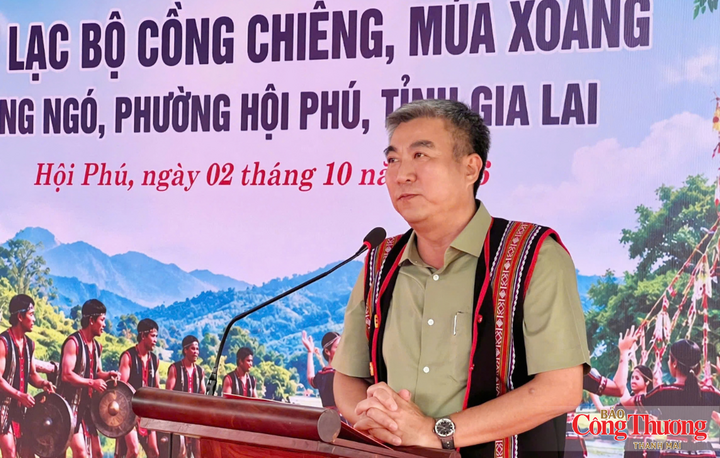 Ông Vũ Mạnh Định, Phó Bí thư Đảng ủy, Chủ tịch UBND phường Hội Phú phát biểu chỉ đạo.