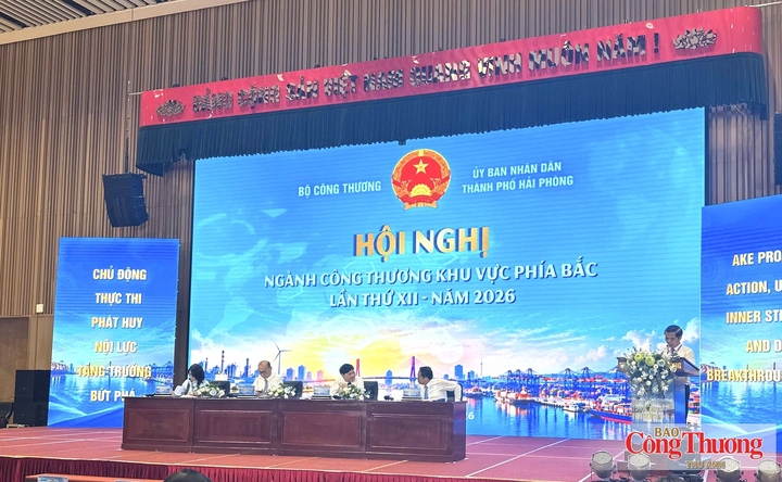 Các đại biểu tham gia sự kiện.
