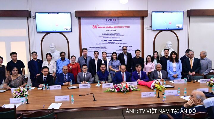 Các đại biểu Việt Nam và Ấn Độ tham dự Đại hội thường niên lần thứ 36 của Phòng Thương mại và Công nghiệp Ấn Độ - Việt Nam (IVCCI) tại Mumbai.